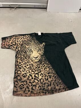 Vintage 90s cheetah all over print t-shirt